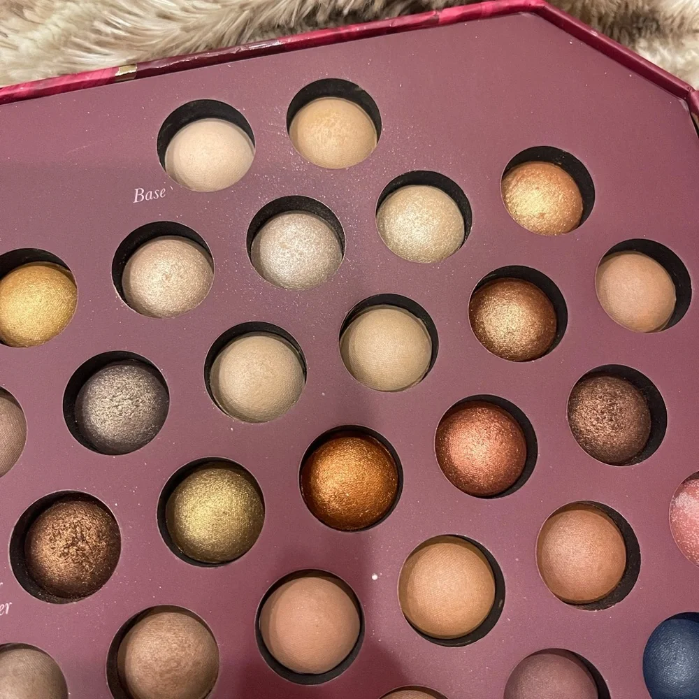 Laura Geller Warm & Wonderful 31-Pan Baked Eyeshadow Palette - Warm Tones